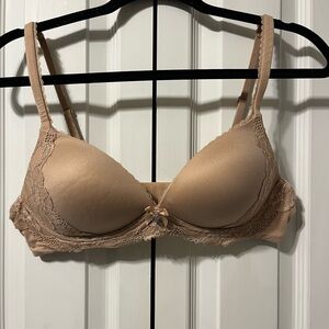 Set of 2 VS lace bras